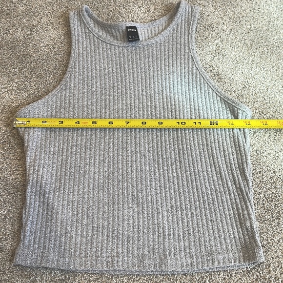 NWT Solid Ribbed Racerback Tank Tank - Picture 4 of 7